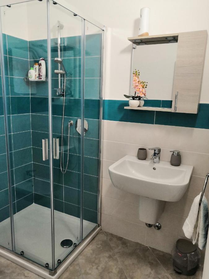Casa Sabina Otel Intra Dış mekan fotoğraf