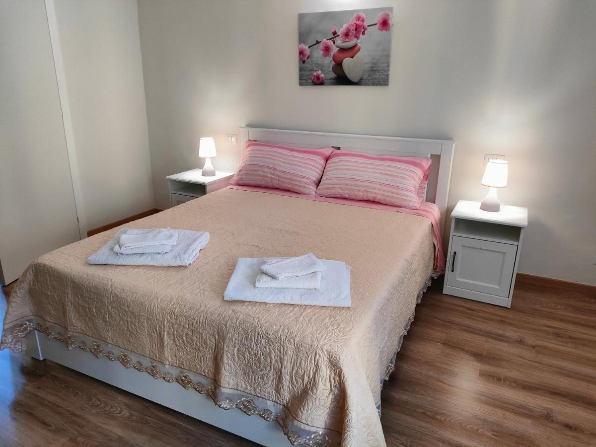 Casa Sabina Otel Intra Dış mekan fotoğraf